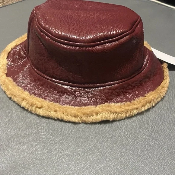 NWT Burgundy Weekend In Big Bear Bucket Hat - Picture 3 of 3